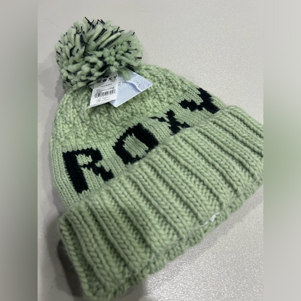 Roxy Women's Tonic Beanie Hat Cameo Green Pom Fleece Lined Band NWT